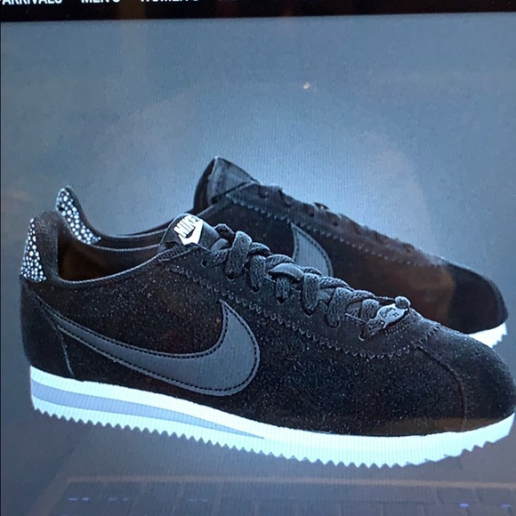 nike wmns classic cortez prem
